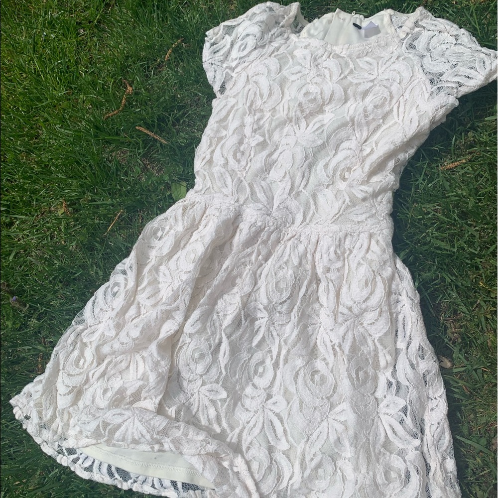 Size 6 lace off white dress women’s
